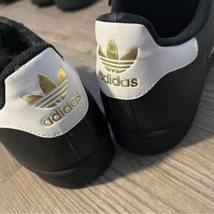 Shell Toe Adidas sneakers MENS 10.5